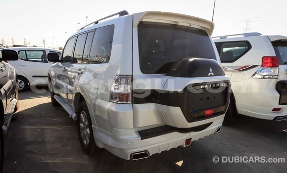 Sayi Imported Mitsubishi Pajero White Mota in Import - Dubai a Burkina Faso Sayi Imported Mitsubishi Pajero White Mota in Import - Dubai a Burkina Faso
