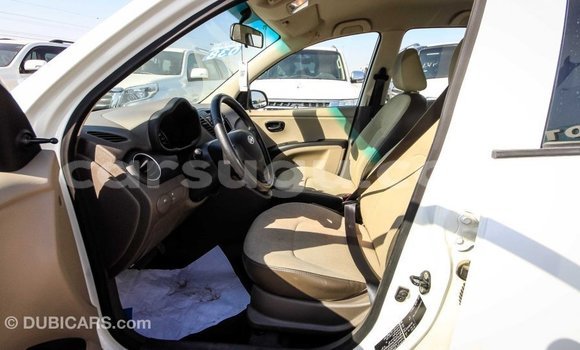 Sayi Imported Hyundai i10 White Mota in Import - Dubai a Burkina Faso Sayi Imported Hyundai i10 White Mota in Import - Dubai a Burkina Faso