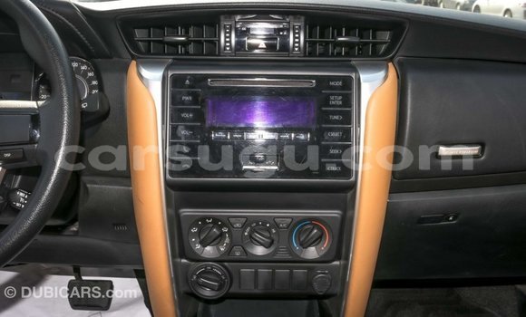 Acheter Import Voiture Toyota Fortuner Blanc à Import - Dubai, Burkina-Faso Acheter Import Voiture Toyota Fortuner Blanc à Import - Dubai, Burkina-Faso