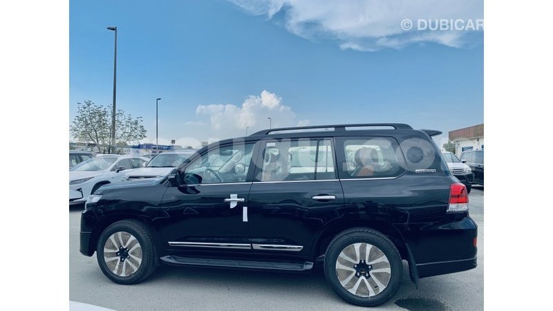 Big with watermark toyota land cruiser burkina faso import dubai 4984