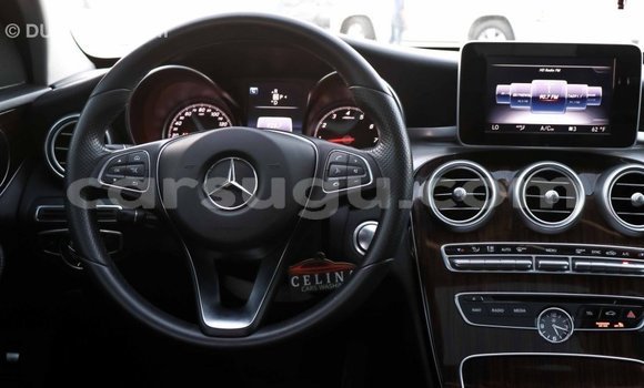 Sayi Imported Mercedes-Benz 190 Black Mota in Import - Dubai a Burkina Faso Sayi Imported Mercedes-Benz 190 Black Mota in Import - Dubai a Burkina Faso