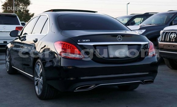 Sayi Imported Mercedes-Benz 190 Black Mota in Import - Dubai a Burkina Faso Sayi Imported Mercedes-Benz 190 Black Mota in Import - Dubai a Burkina Faso