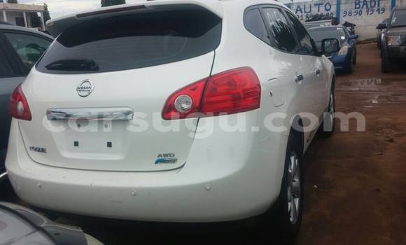 Acheter Neuf Voiture Nissan Prairie Blanc à Ouagadougou, Burkina-Faso Acheter Neuf Voiture Nissan Prairie Blanc à Ouagadougou, Burkina-Faso