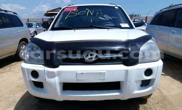 Acheter Occasion Voiture Hyundai Tucson Noir à Ouagadougou, Burkina-Faso Acheter Occasion Voiture Hyundai Tucson Noir à Ouagadougou, Burkina-Faso