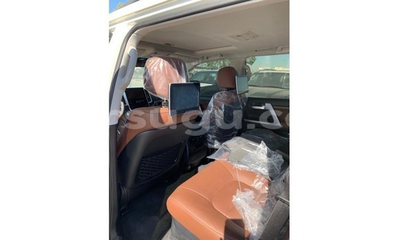 Buy Import Toyota Land Cruiser White Car in Import - Dubai in Burkina Faso Buy Import Toyota Land Cruiser White Car in Import - Dubai in Burkina Faso