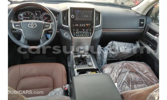 Buy Import Toyota Land Cruiser White Car in Import - Dubai in Burkina Faso Buy Import Toyota Land Cruiser White Car in Import - Dubai in Burkina Faso