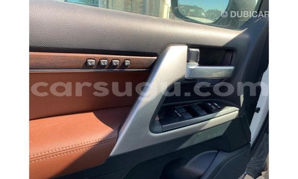 Buy Import Toyota Land Cruiser White Car in Import - Dubai in Burkina Faso Buy Import Toyota Land Cruiser White Car in Import - Dubai in Burkina Faso