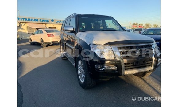 Acheter Import Voiture Mitsubishi Pajero Noir à Import - Dubai, Burkina-Faso Acheter Import Voiture Mitsubishi Pajero Noir à Import - Dubai, Burkina-Faso