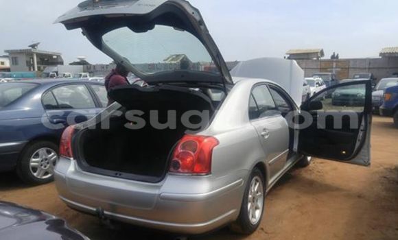 Acheter Neuf Voiture Toyota Avensis Gris à Ouagadougou, Burkina-Faso Acheter Neuf Voiture Toyota Avensis Gris à Ouagadougou, Burkina-Faso