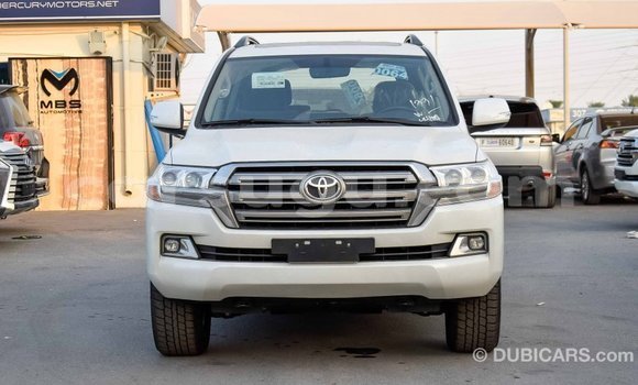 Buy Import Toyota Land Cruiser White Car in Import - Dubai in Burkina Faso Buy Import Toyota Land Cruiser White Car in Import - Dubai in Burkina Faso