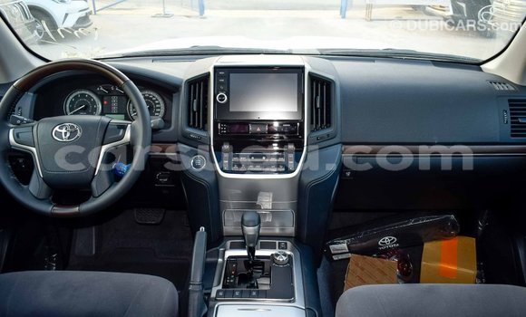 Buy Import Toyota Land Cruiser White Car in Import - Dubai in Burkina Faso Buy Import Toyota Land Cruiser White Car in Import - Dubai in Burkina Faso