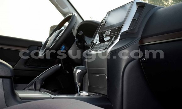 Buy Import Toyota Land Cruiser White Car in Import - Dubai in Burkina Faso Buy Import Toyota Land Cruiser White Car in Import - Dubai in Burkina Faso