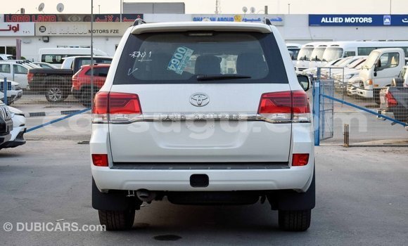 Buy Import Toyota Land Cruiser White Car in Import - Dubai in Burkina Faso Buy Import Toyota Land Cruiser White Car in Import - Dubai in Burkina Faso