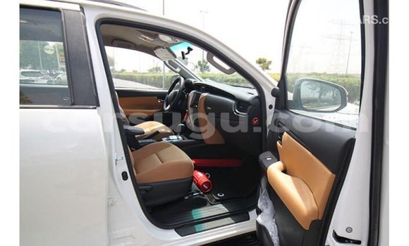 Buy Import Toyota Fortuner White Car in Import - Dubai in Burkina Faso Buy Import Toyota Fortuner White Car in Import - Dubai in Burkina Faso