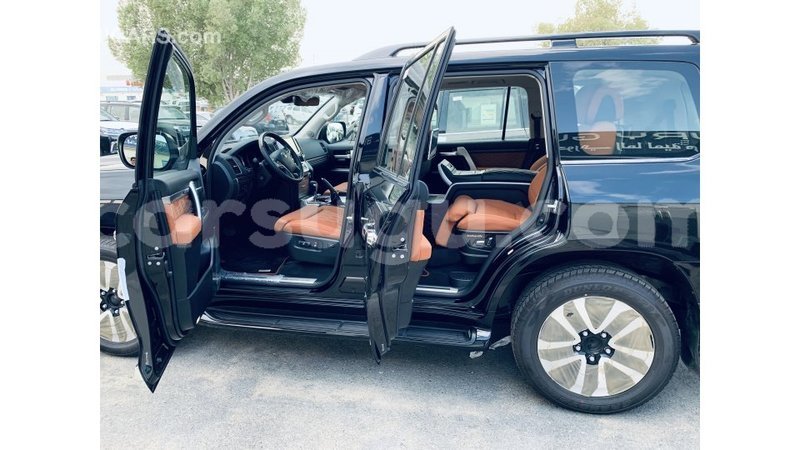 Big with watermark toyota land cruiser burkina faso import dubai 5067