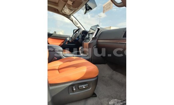 Buy Import Toyota Land Cruiser White Car in Import - Dubai in Burkina Faso Buy Import Toyota Land Cruiser White Car in Import - Dubai in Burkina Faso