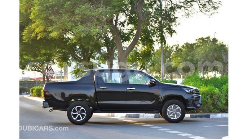 Big with watermark toyota hilux burkina faso import dubai 5104