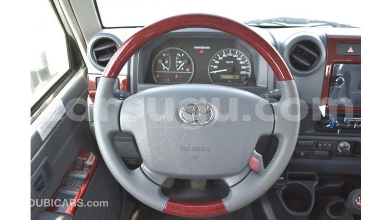 Big with watermark toyota land cruiser burkina faso import dubai 5107