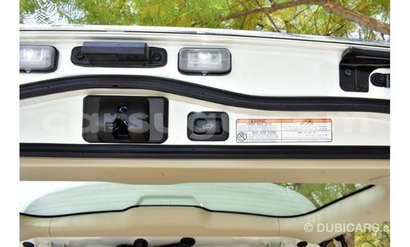 Buy Import Toyota Land Cruiser White Car in Import - Dubai in Burkina Faso Buy Import Toyota Land Cruiser White Car in Import - Dubai in Burkina Faso
