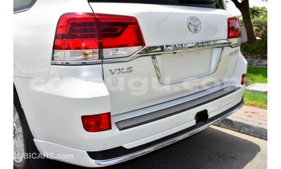 Buy Import Toyota Land Cruiser White Car in Import - Dubai in Burkina Faso Buy Import Toyota Land Cruiser White Car in Import - Dubai in Burkina Faso