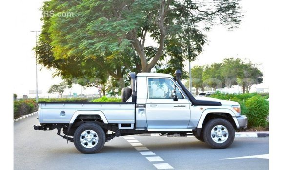 Buy Import Toyota Land Cruiser Other Car in Import - Dubai in Burkina Faso Buy Import Toyota Land Cruiser Other Car in Import - Dubai in Burkina Faso