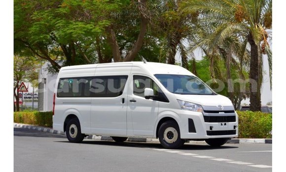 Sayi Imported Toyota Hiace White Mota in Import - Dubai a Burkina Faso Sayi Imported Toyota Hiace White Mota in Import - Dubai a Burkina Faso