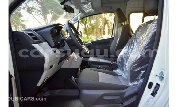 Sayi Imported Toyota Hiace White Mota in Import - Dubai a Burkina Faso Sayi Imported Toyota Hiace White Mota in Import - Dubai a Burkina Faso