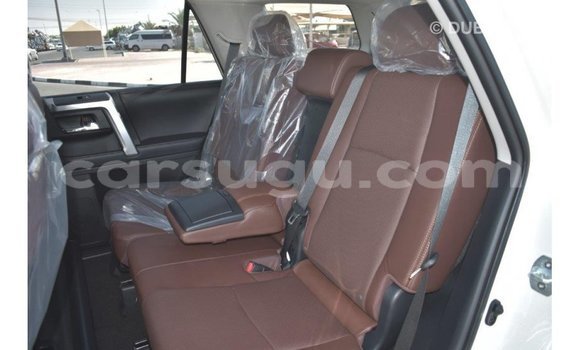 Buy Import Toyota HiAce White Truck in Import - Dubai in Burkina Faso Buy Import Toyota HiAce White Truck in Import - Dubai in Burkina Faso