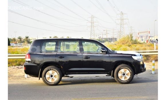 Sayi Imported Toyota Land Cruiser Black Mota in Import - Dubai a Burkina Faso Sayi Imported Toyota Land Cruiser Black Mota in Import - Dubai a Burkina Faso