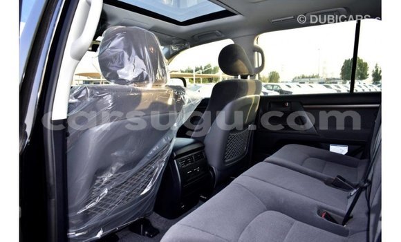 Sayi Imported Toyota Land Cruiser Black Mota in Import - Dubai a Burkina Faso Sayi Imported Toyota Land Cruiser Black Mota in Import - Dubai a Burkina Faso