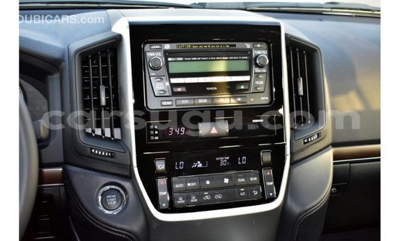 Sayi Imported Toyota Land Cruiser Black Mota in Import - Dubai a Burkina Faso Sayi Imported Toyota Land Cruiser Black Mota in Import - Dubai a Burkina Faso