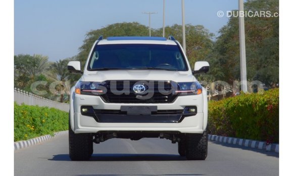Buy Import Toyota Land Cruiser White Car in Import - Dubai in Burkina Faso Buy Import Toyota Land Cruiser White Car in Import - Dubai in Burkina Faso