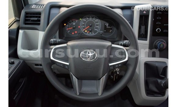 Buy Import Toyota Hiace White Car in Import - Dubai in Burkina Faso Buy Import Toyota Hiace White Car in Import - Dubai in Burkina Faso