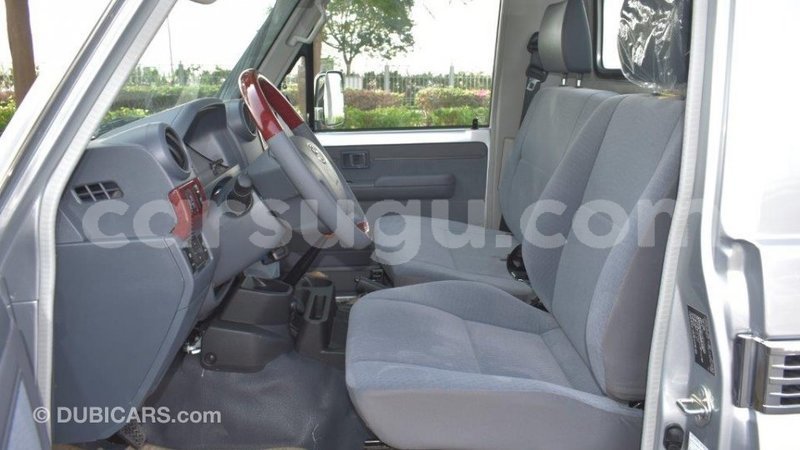 Big with watermark toyota land cruiser burkina faso import dubai 5151
