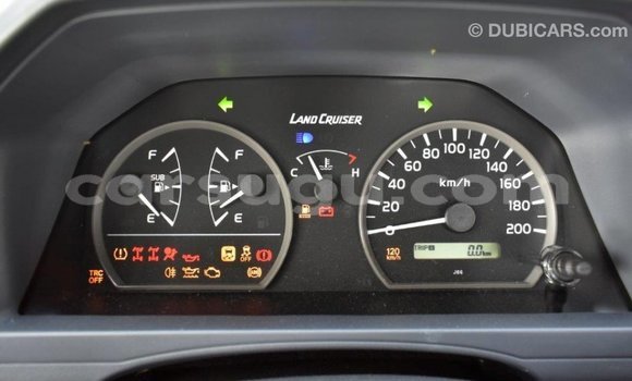Sayi Imported Toyota Land Cruiser Sauran Mota in Import - Dubai a Burkina Faso Sayi Imported Toyota Land Cruiser Sauran Mota in Import - Dubai a Burkina Faso
