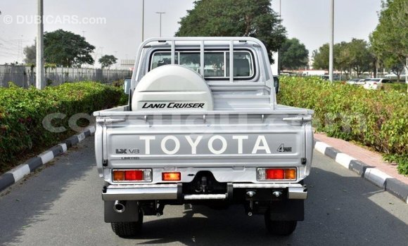 Sayi Imported Toyota Land Cruiser Sauran Mota in Import - Dubai a Burkina Faso Sayi Imported Toyota Land Cruiser Sauran Mota in Import - Dubai a Burkina Faso