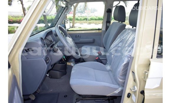Buy Import Toyota Land Cruiser Beige Car in Import - Dubai in Burkina Faso Buy Import Toyota Land Cruiser Beige Car in Import - Dubai in Burkina Faso