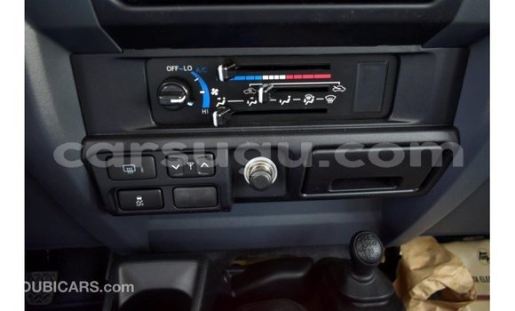 Buy Import Toyota Land Cruiser Beige Car in Import - Dubai in Burkina Faso Buy Import Toyota Land Cruiser Beige Car in Import - Dubai in Burkina Faso