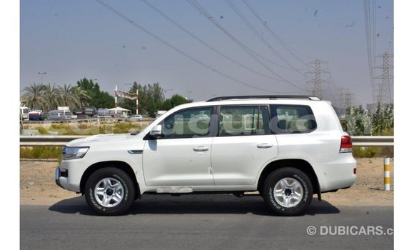 Buy Import Toyota Land Cruiser White Car in Import - Dubai in Burkina Faso Buy Import Toyota Land Cruiser White Car in Import - Dubai in Burkina Faso