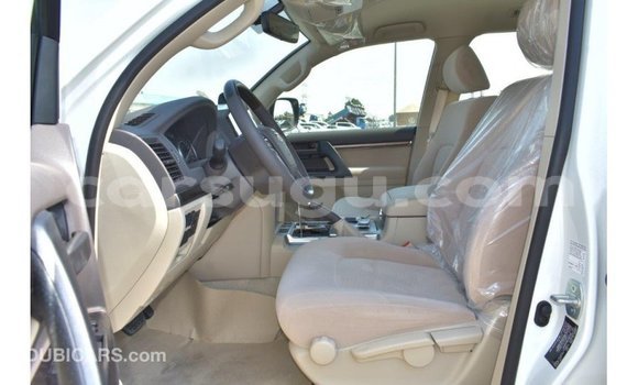 Buy Import Toyota Land Cruiser White Car in Import - Dubai in Burkina Faso Buy Import Toyota Land Cruiser White Car in Import - Dubai in Burkina Faso