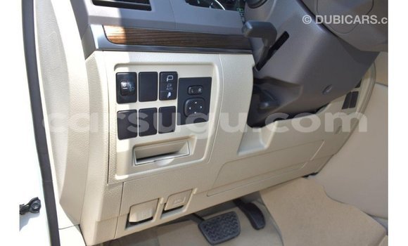 Buy Import Toyota Land Cruiser White Car in Import - Dubai in Burkina Faso Buy Import Toyota Land Cruiser White Car in Import - Dubai in Burkina Faso
