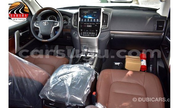 Sayi Imported Toyota Land Cruiser Black Mota in Import - Dubai a Burkina Faso Sayi Imported Toyota Land Cruiser Black Mota in Import - Dubai a Burkina Faso