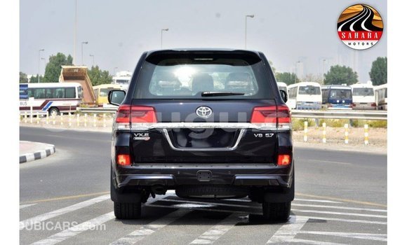 Sayi Imported Toyota Land Cruiser Black Mota in Import - Dubai a Burkina Faso Sayi Imported Toyota Land Cruiser Black Mota in Import - Dubai a Burkina Faso