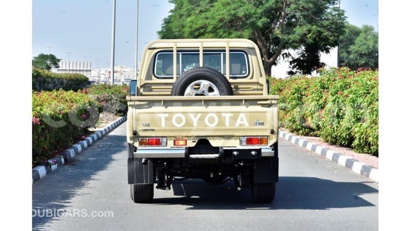 Big with watermark toyota land cruiser burkina faso import dubai 5158