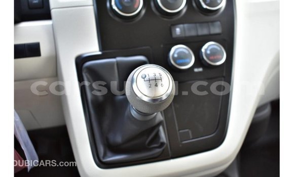 Sayi Imported Toyota Hiace White Mota in Import - Dubai a Burkina Faso Sayi Imported Toyota Hiace White Mota in Import - Dubai a Burkina Faso