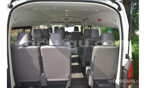Sayi Imported Toyota Hiace White Mota in Import - Dubai a Burkina Faso Sayi Imported Toyota Hiace White Mota in Import - Dubai a Burkina Faso