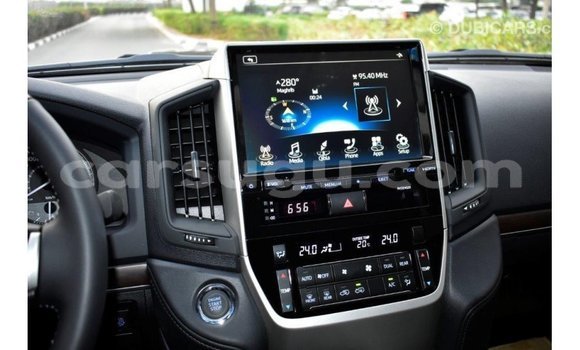 Sayi Imported Toyota Land Cruiser Black Mota in Import - Dubai a Burkina Faso Sayi Imported Toyota Land Cruiser Black Mota in Import - Dubai a Burkina Faso