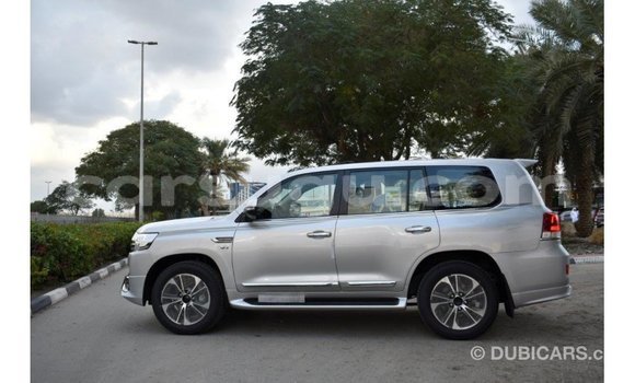 Sayi Imported Toyota Land Cruiser Sauran Mota in Import - Dubai a Burkina Faso Sayi Imported Toyota Land Cruiser Sauran Mota in Import - Dubai a Burkina Faso