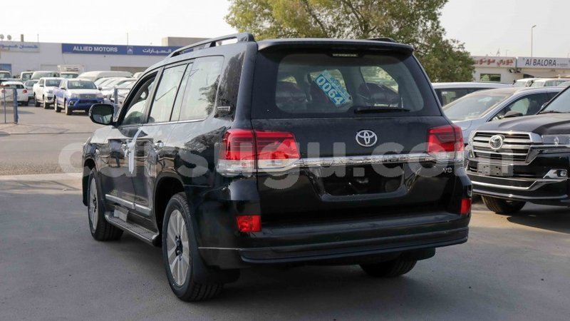 Big with watermark toyota land cruiser burkina faso import dubai 5169