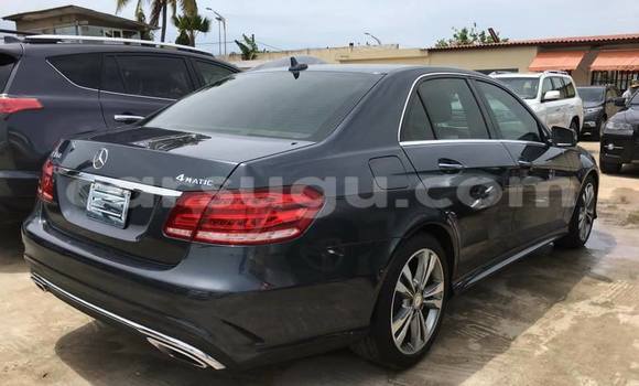 Acheter Occasion Voiture Mercedes-Benz 4Matic Noir à Ouagadougou, Burkina-Faso Acheter Occasion Voiture Mercedes-Benz 4Matic Noir à Ouagadougou, Burkina-Faso